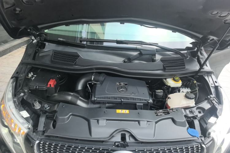 Used Mercedes-Benz V-Class 2020 V 260 L Long-wheelbase Luxury Edition Engine Bay