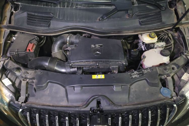 Used Mercedes-Benz V-Class 2020 V 260 Avantgarde Edition Engine Bay