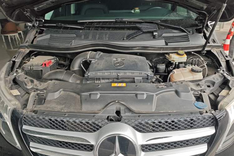 Used Mercedes-Benz V-Class 2020 V 260 Prestige Edition Engine Bay
