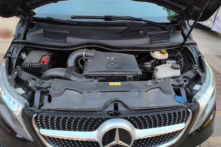 Used Mercedes-Benz V-Class 2020 V 260 L Long-wheelbase Luxury Edition Engine Bay