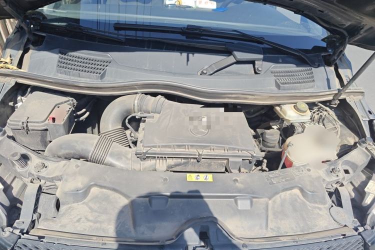 Used Mercedes-Benz V-Class 2020 V 260 Avantgarde Edition Engine Bay