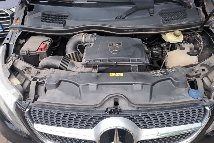 Used Mercedes-Benz V-Class 2020 V 260 L Long-wheelbase Luxury Edition Engine Bay