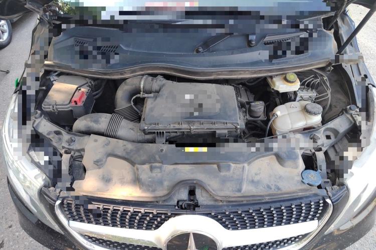 Used Mercedes-Benz V-Class 2020 V 260 L Long-wheelbase Luxury Edition Engine Bay