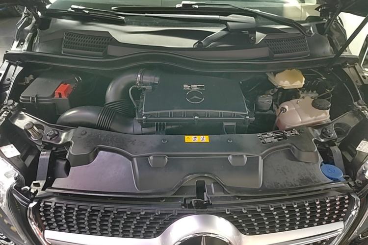 Used Mercedes-Benz V-Class 2020 V 260 L Long-wheelbase Luxury Edition Engine Bay
