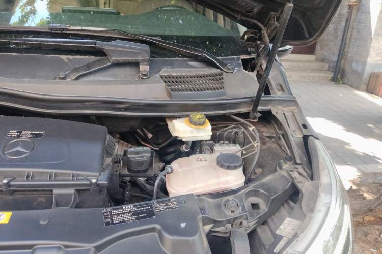 Used Mercedes-Benz V-Class 2020 V 260 Prestige Edition Engine Bay Left