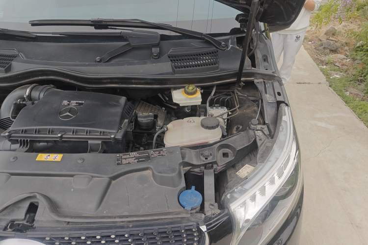 Used Mercedes-Benz V-Class 2020 V 260 L Long-wheelbase Luxury Edition Engine Bay Left