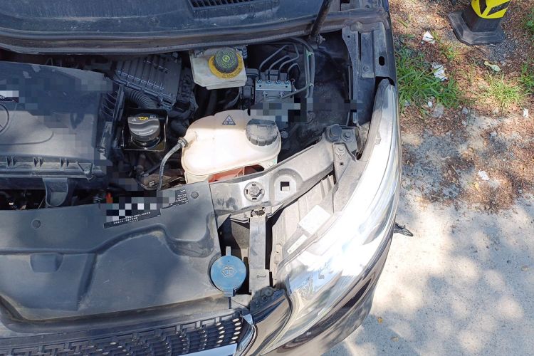 Used Mercedes-Benz V-Class 2020 V 260 L Long-wheelbase Luxury Edition Engine Bay Left