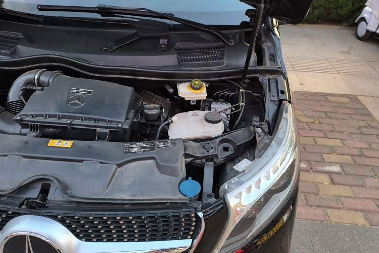 Used Mercedes-Benz V-Class 2020 V 260 L Long-wheelbase Luxury Edition Engine Bay Left