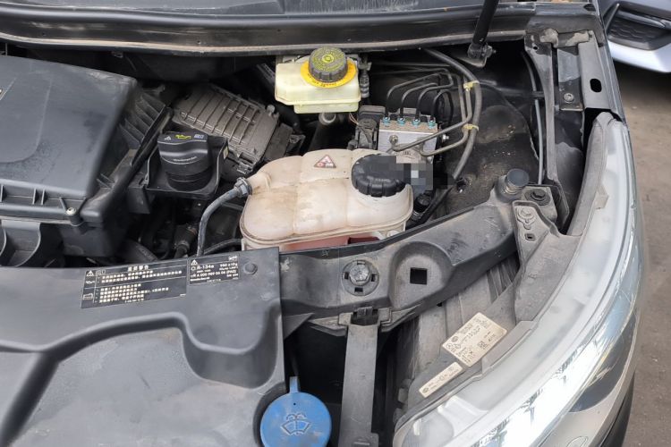 Used Mercedes-Benz V-Class 2020 V 260 L Long-wheelbase Luxury Edition Engine Bay Left