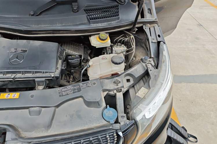Used Mercedes-Benz V-Class 2020 V 260 L Long-wheelbase Luxury Edition Engine Bay Left