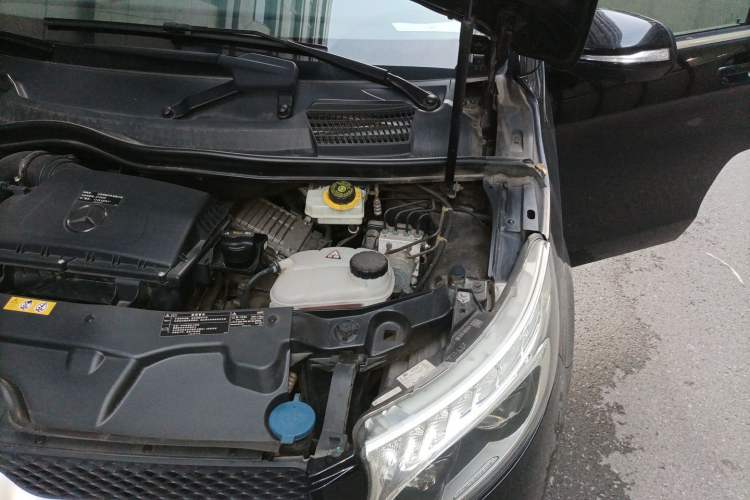 Used Mercedes-Benz V-Class 2020 V 260 Prestige Edition Engine Bay Left