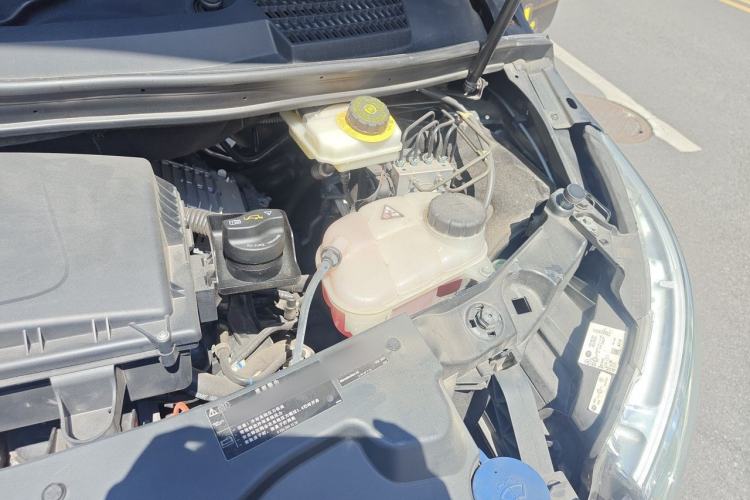 Used Mercedes-Benz V-Class 2020 V 260 Prestige Edition Engine Bay Left