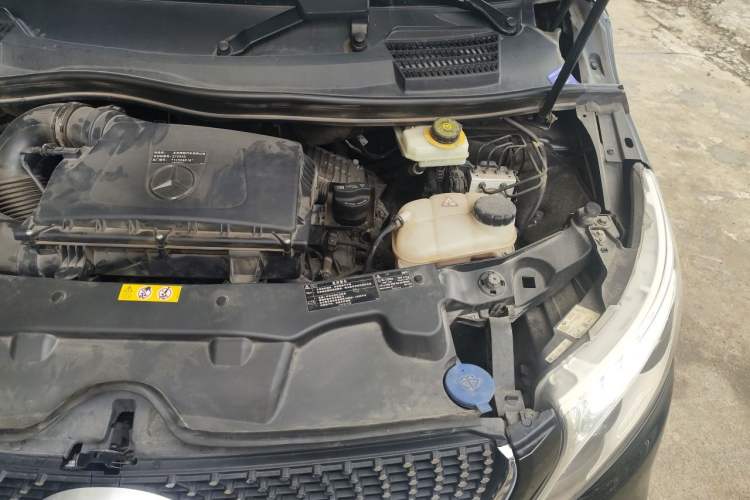 Used Mercedes-Benz V-Class 2020 V 260 L Long-wheelbase Luxury Edition Engine Bay Left