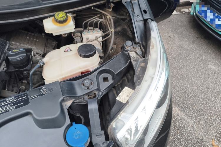 Used Mercedes-Benz V-Class 2020 V 260 Avantgarde Edition Engine Bay Left