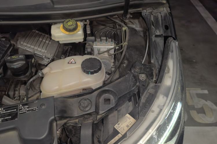 Used Mercedes-Benz V-Class 2020 V 260 L Long-wheelbase Luxury Edition Engine Bay Left