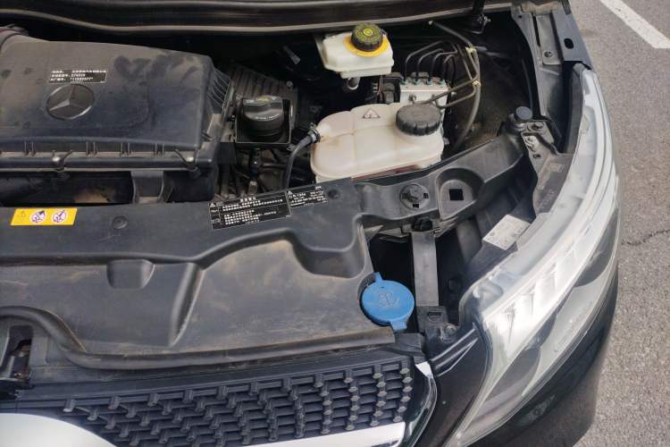 Used Mercedes-Benz V-Class 2020 V 260 L Long-wheelbase Luxury Edition Engine Bay Left