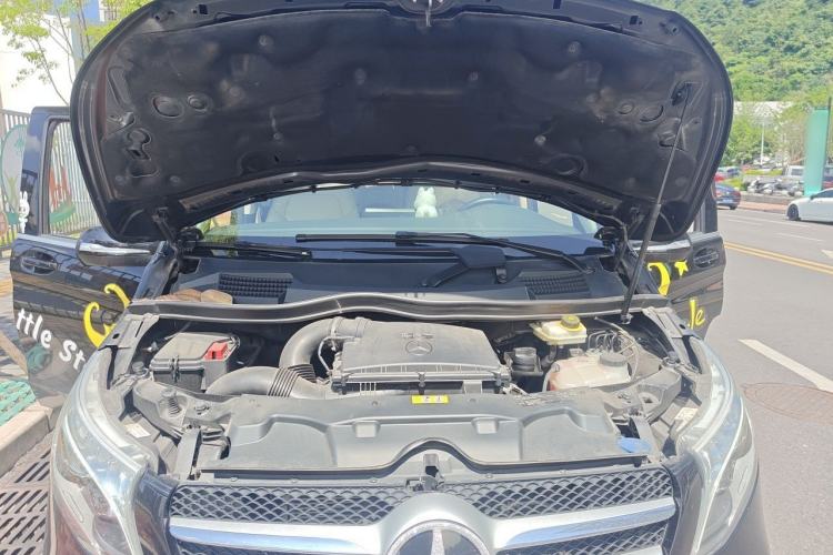 Used Mercedes-Benz V-Class 2020 V 260 Prestige Edition Engine Bay