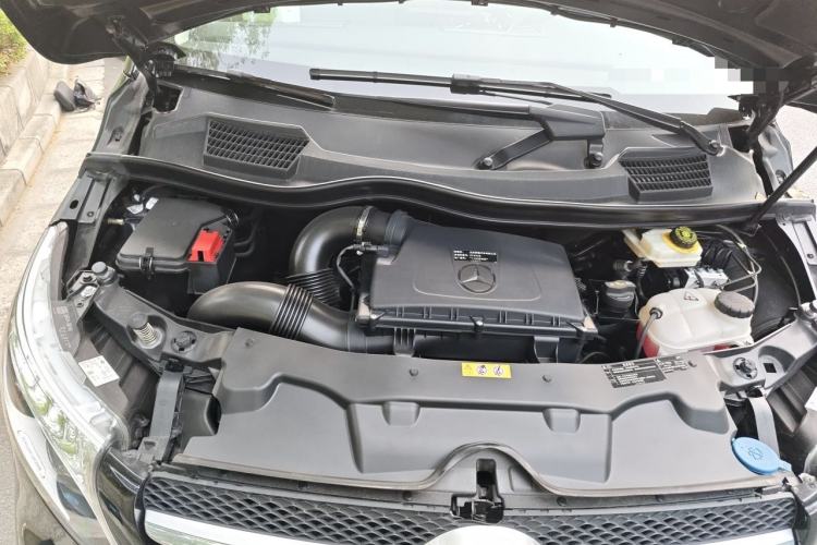 Used Mercedes-Benz V-Class 2020 V 260 Prestige Edition Engine Bay