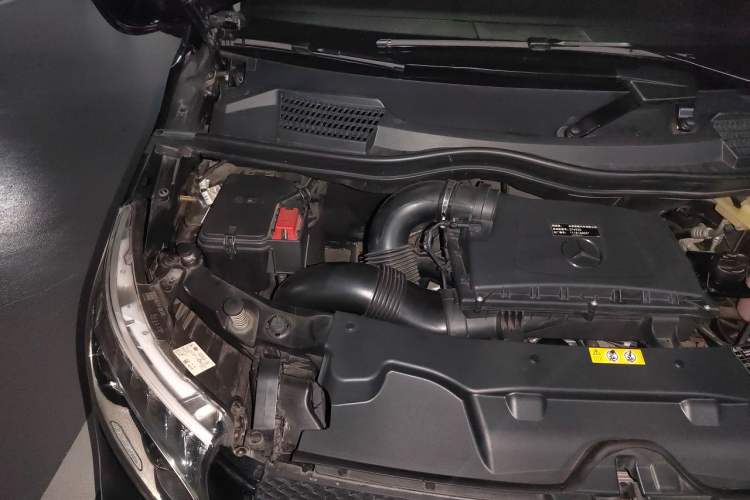 Used Mercedes-Benz V-Class 2020 V 260 Prestige Edition Engine Bay Right