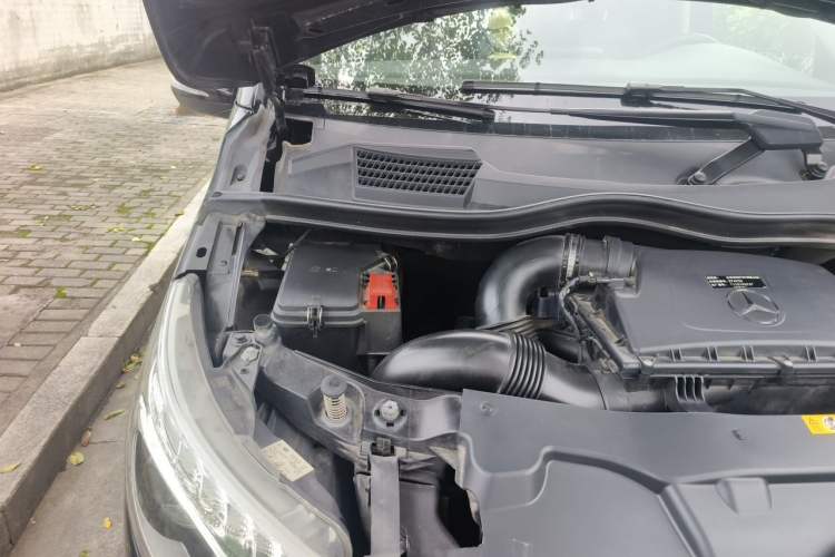 Used Mercedes-Benz V-Class 2020 V 260 Prestige Edition Engine Bay Right