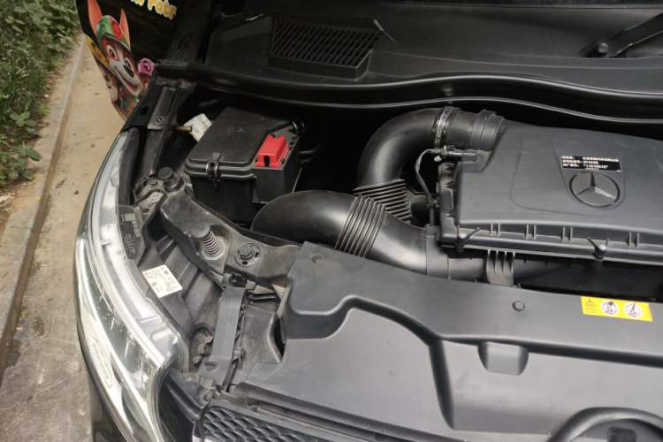 Used Mercedes-Benz V-Class 2020 V 260 Prestige Edition Engine Bay Right