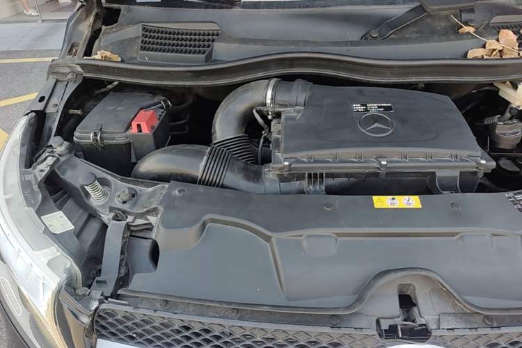Used Mercedes-Benz V-Class 2020 V 260 Avantgarde Edition Engine Bay Right