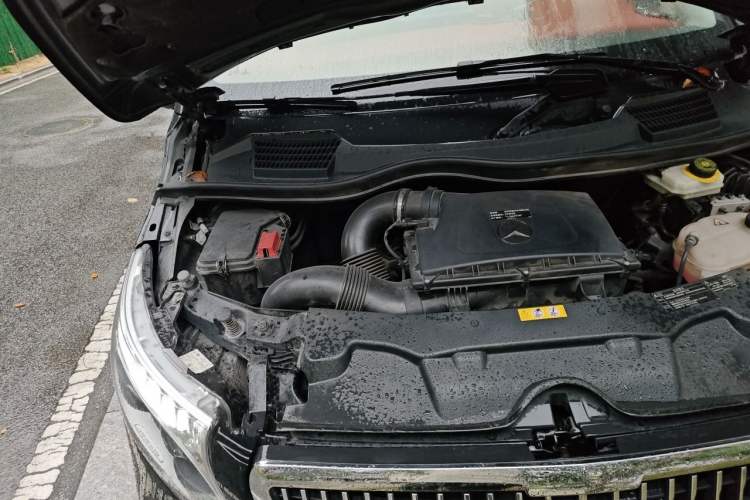 Used Mercedes-Benz V-Class 2020 V 260 Prestige Edition Engine Bay Right