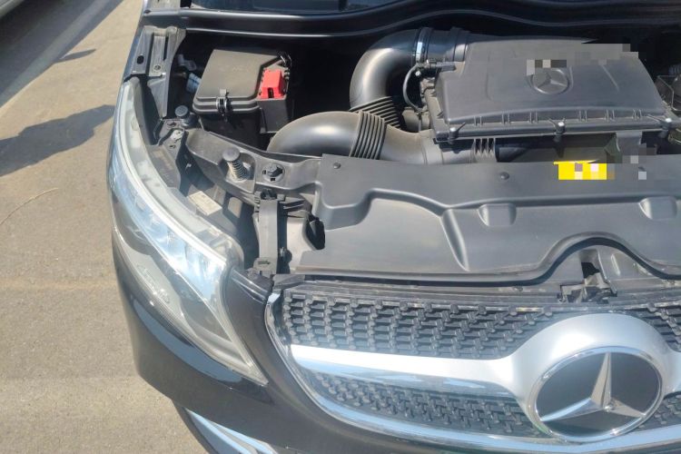 Used Mercedes-Benz V-Class 2020 V 260 L Long-wheelbase Luxury Edition Engine Bay Right