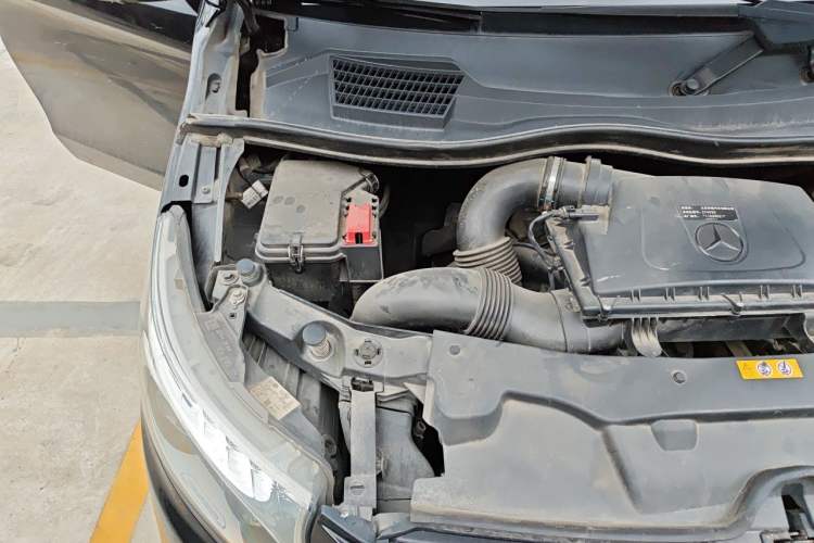 Used Mercedes-Benz V-Class 2020 V 260 L Long-wheelbase Luxury Edition Engine Bay Right