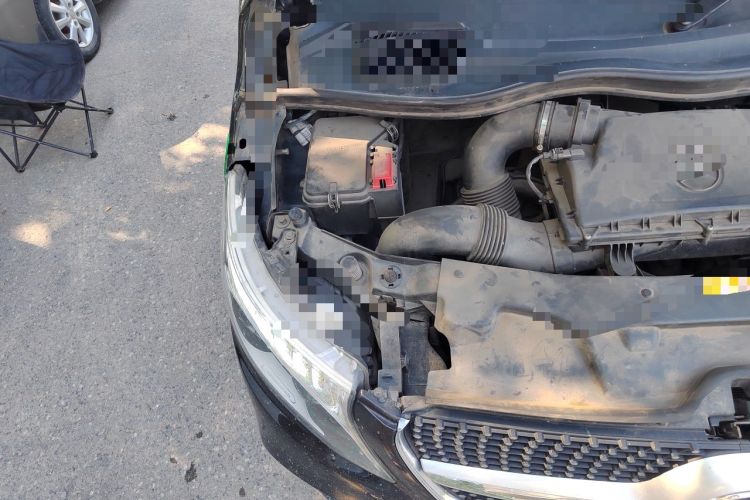 Used Mercedes-Benz V-Class 2020 V 260 L Long-wheelbase Luxury Edition Engine Bay Right