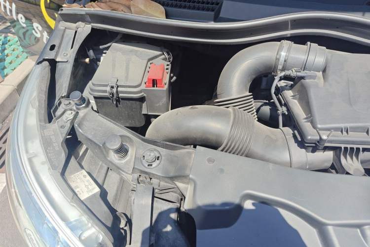 Used Mercedes-Benz V-Class 2020 V 260 Prestige Edition Engine Bay Right