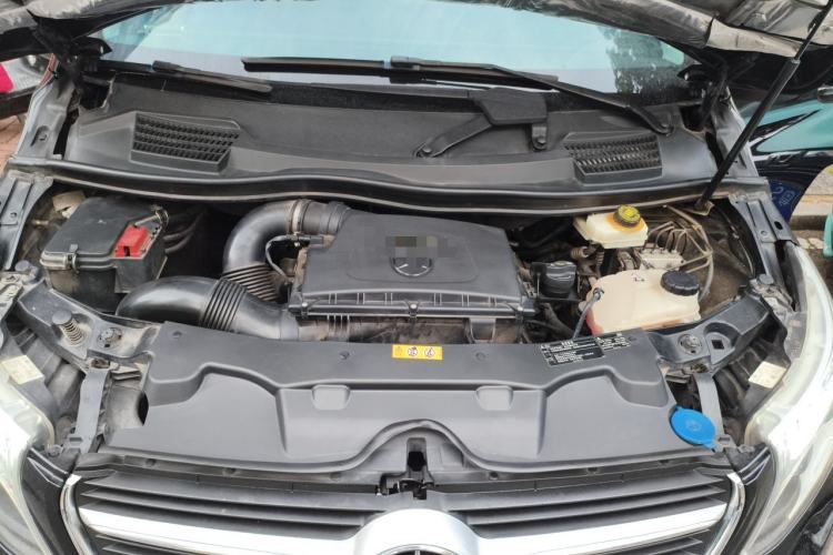 Used Mercedes-Benz V-Class 2020 V 260 Avantgarde Edition Engine Bay