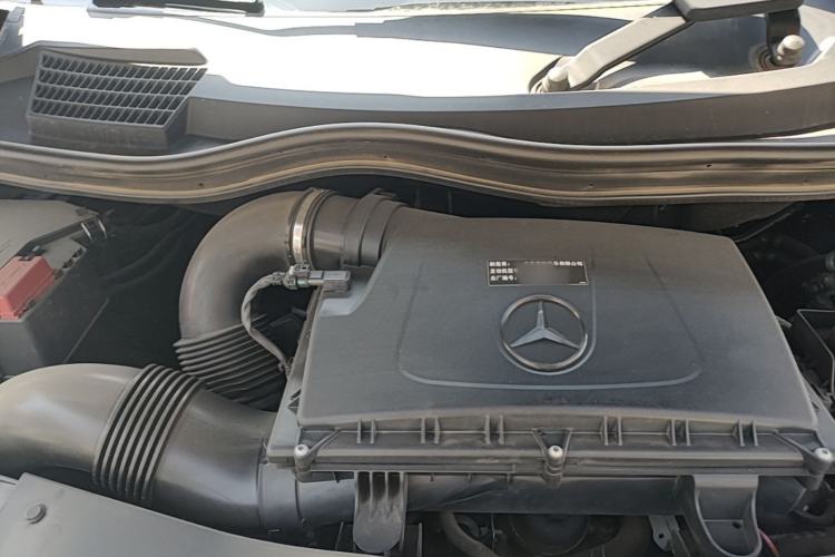 Used Mercedes-Benz V-Class 2020 V 260 Avantgarde Edition Engine Bay