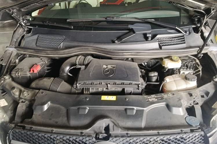 Used Mercedes-Benz V-Class 2020 V 260 Prestige Edition Engine Bay