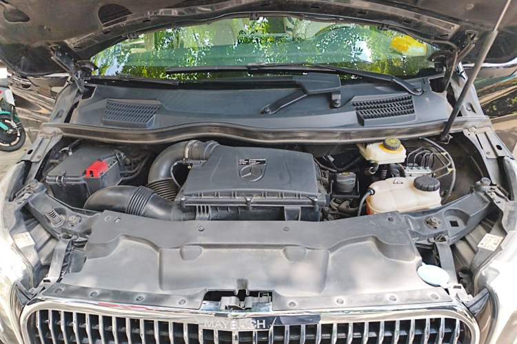 Used Mercedes-Benz V-Class 2020 V 260 L Long-wheelbase Luxury Edition Engine Bay