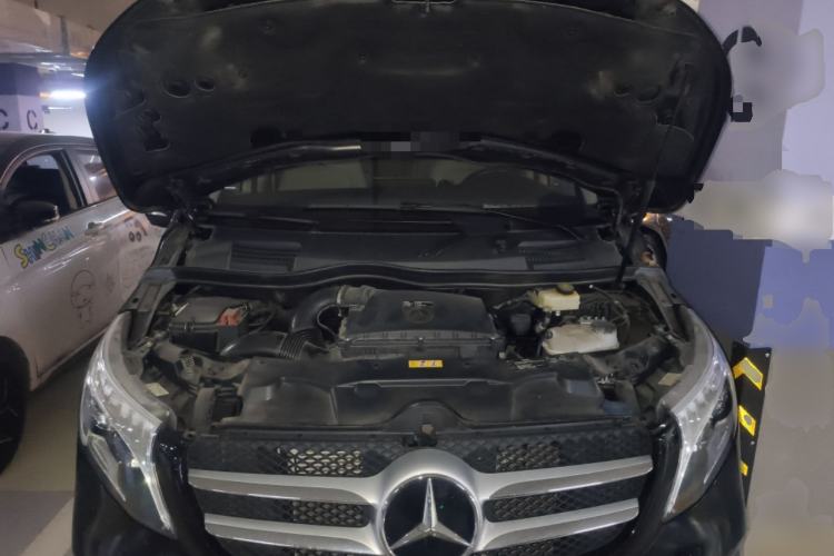 Used Mercedes-Benz V-Class 2020 V 260 Prestige Edition Engine Bay
