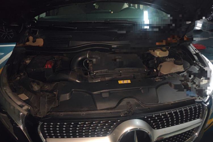 Used Mercedes-Benz V-Class 2020 V 260 Avantgarde Edition Engine Bay