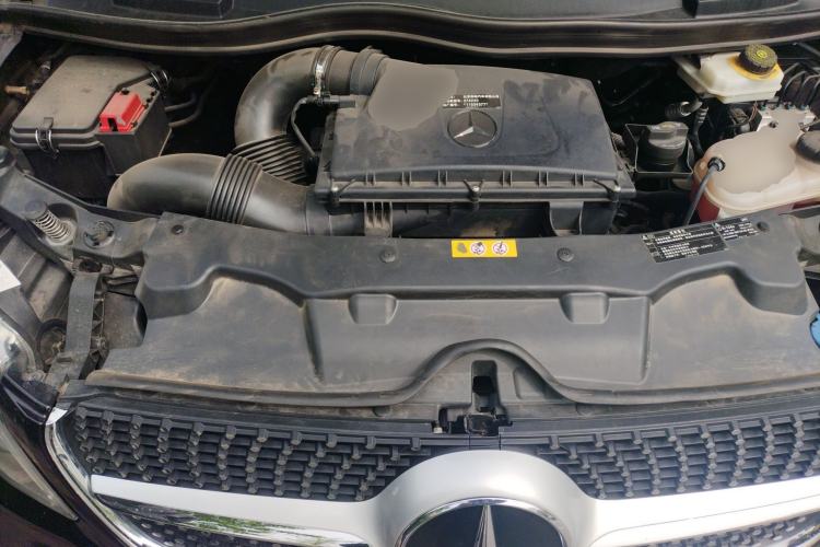 Used Mercedes-Benz V-Class 2020 V 260 L Long-wheelbase Luxury Edition Engine Bay
