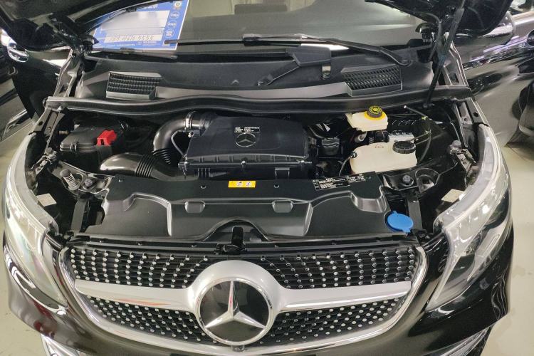 Used Mercedes-Benz V-Class 2020 V 260 L Long-wheelbase Luxury Edition Engine Bay