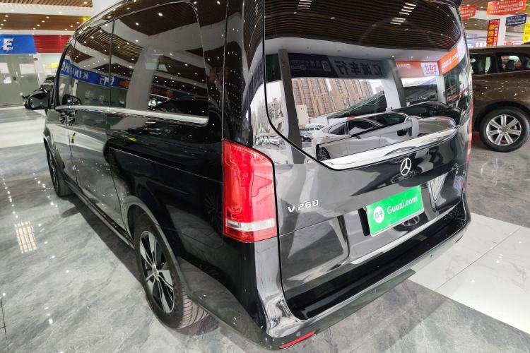 Used Mercedes-Benz V-Class 2020 V 260 Prestige Edition Exterior 2