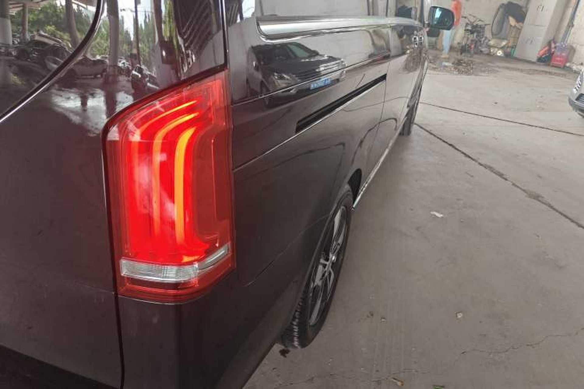 Used Mercedes-Benz V-Class 2020 V 260 Prestige Edition Exterior 3