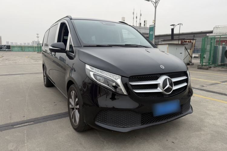 Used Mercedes-Benz V-Class 2020 V 260 Avantgarde Edition Exterior 3