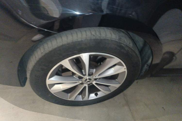 Used Mercedes-Benz V-Class 2020 V 260 Avantgarde Edition Exterior 4