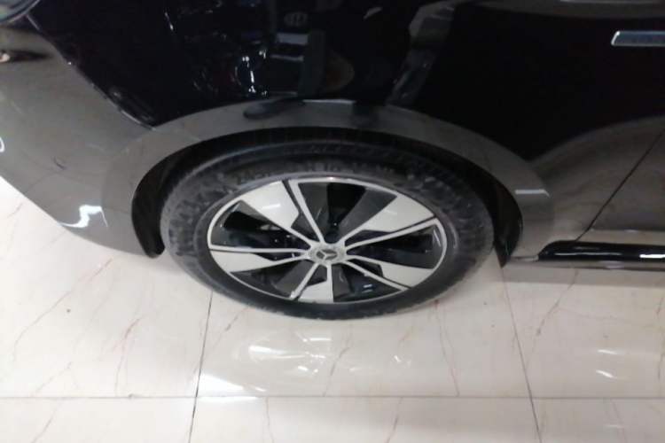 Used Mercedes-Benz V-Class 2020 V 260 L Long-wheelbase Luxury Edition Exterior 4