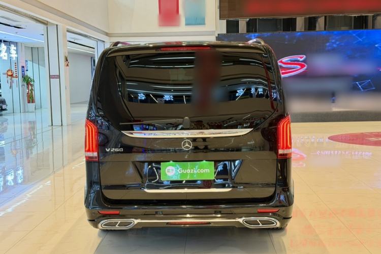 Used Mercedes-Benz V-Class 2020 V 260 Avantgarde Edition Exterior 4