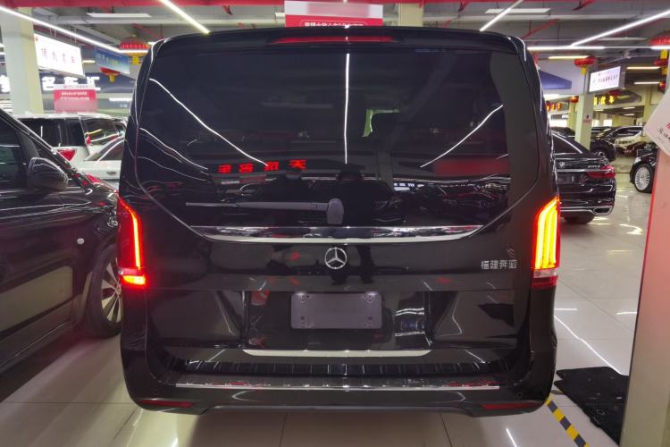 Used Mercedes-Benz V-Class 2020 V 260 L Long-wheelbase Luxury Edition Exterior 4