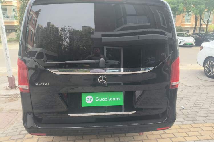 Used Mercedes-Benz V-Class 2020 V 260 Prestige Edition Exterior 4