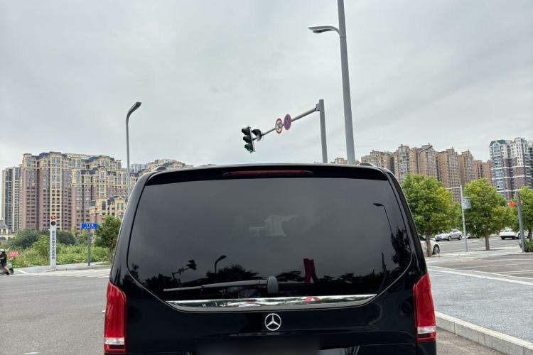 Used Mercedes-Benz V-Class 2020 V 260 Avantgarde Edition Exterior 5