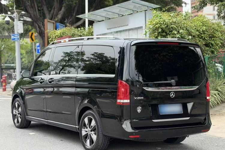 Used Mercedes-Benz V-Class 2020 V 260 Prestige Edition Exterior 7