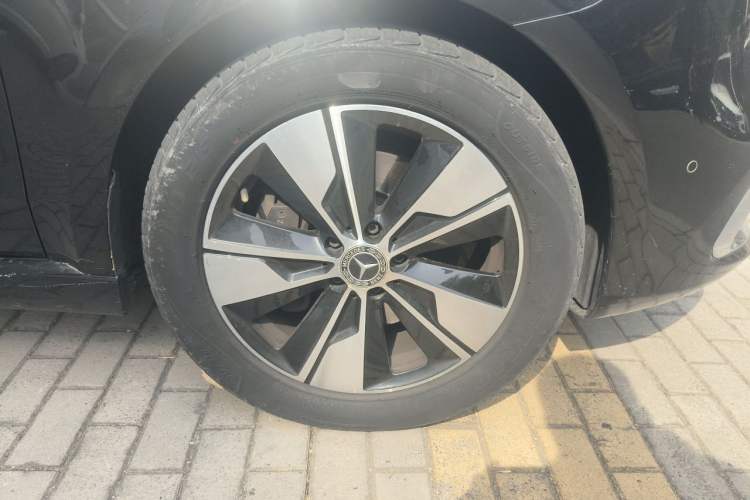 Used Mercedes-Benz V-Class 2020 V 260 Prestige Edition Exterior 7